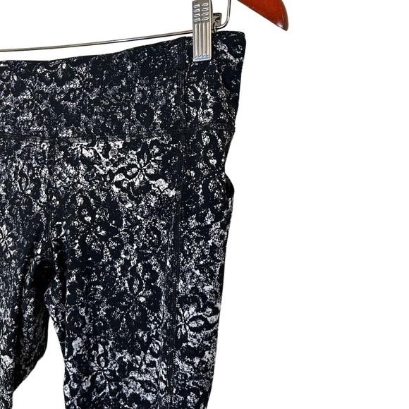 Lululemon Pace Rival Crop *22" - Picture 9 of 15